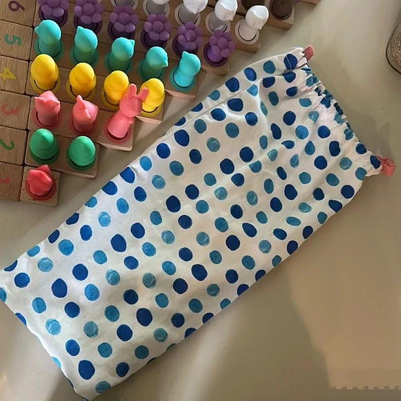 Lovevery Montessori Math Bars & Number Tiles, Nature Counters - Picture 4 of 8